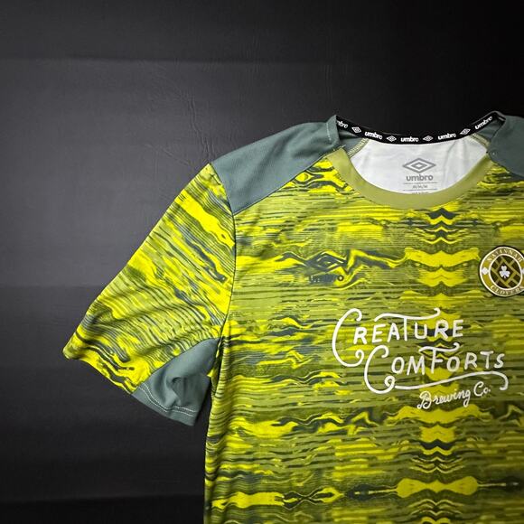 Savannah Clovers Jersey Mens Medium Green Yellow Soccer Authentic 3rd Kit Umbro - Picture 3 of 10